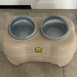 Dog Water Table