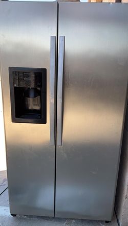 GE  Side By Side Stainless Steel Refrigerator Fridge
