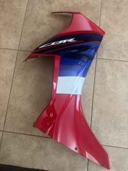 2022 Honda CBR1000RR Front Right Side Fairing $150