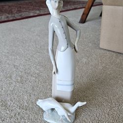 VINTAGE GIRL WITH GEESE LLADRO 