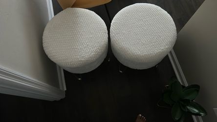 Circle, Small Accent Chair