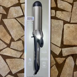 Conair InfinitiPro Digital Hair Curling Iron 1 3/4" Tourmaline Ceramic Display