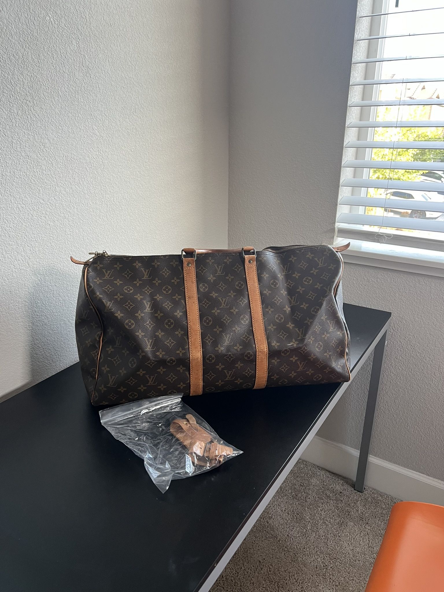 Louis Vuitton Keepall 55 – Monogram Canvas – $500