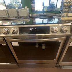 Samsung 30" 6.3 cu. Ft. Smart Induction Slide-in True Convection Range with Smart Dial & Air Fry