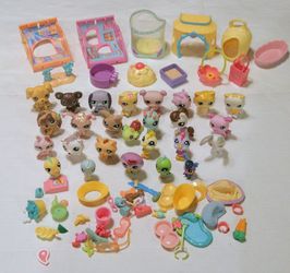 LITTLEST PET SHOP Huge Variety LOT of ~50pc LPS Figures + Accessories