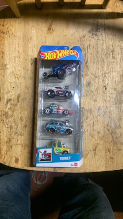 HOT WHEELS COMBO SETS OF 5