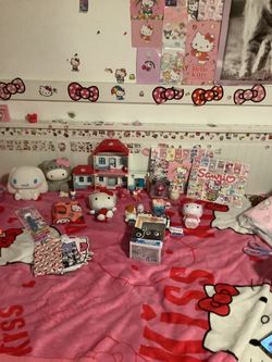 Hello Kitty Lot