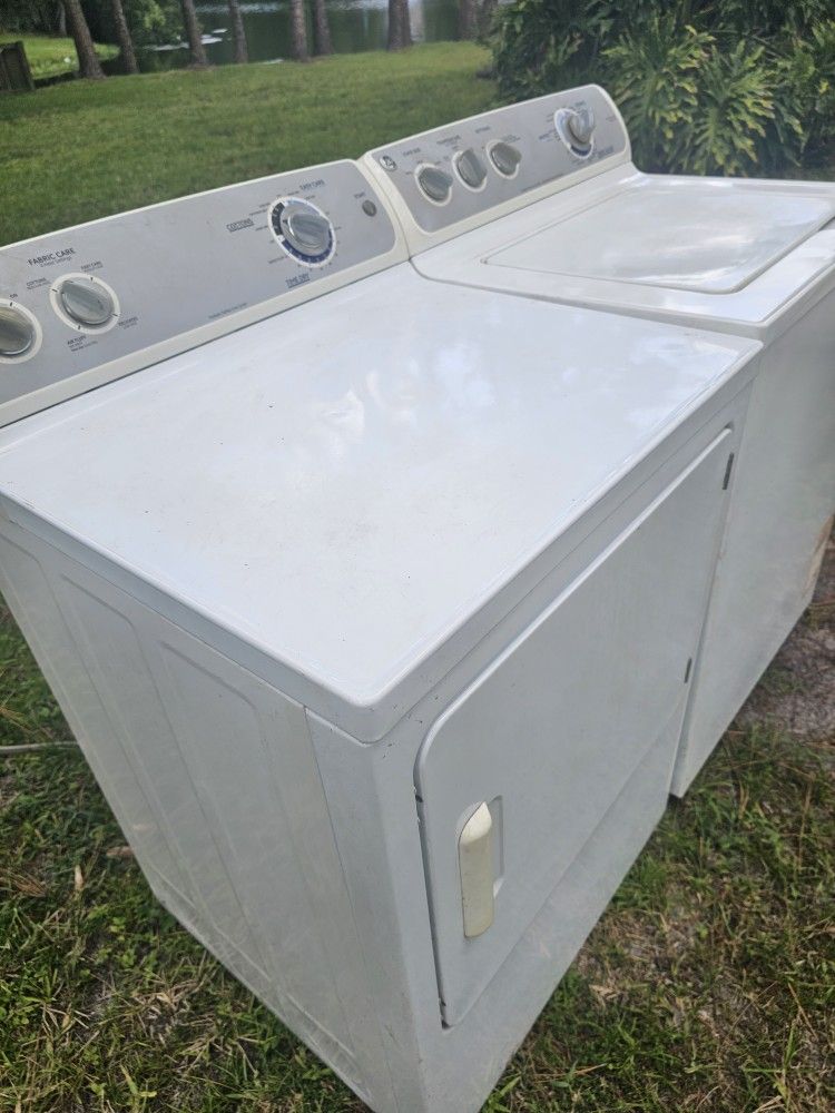 GE SUPER CAPACITY WASHER AND DRYER MATCHED SET -: FREE DELIVERY AND INSTALLATION
