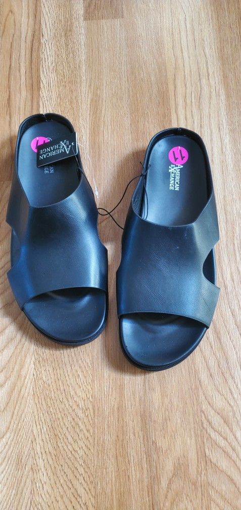 New Mens Sandles Slippers Size 11