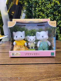 Sylvanian Families Elephant Family Set
