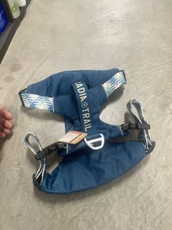 XL Arcadia Trail Lightweight Fully Equipped Dog Harness (blue)