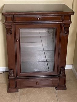 Display case