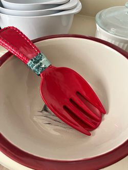 Bowl with utensils