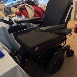 Mobility Electric Quicky 700M Wheelchair 