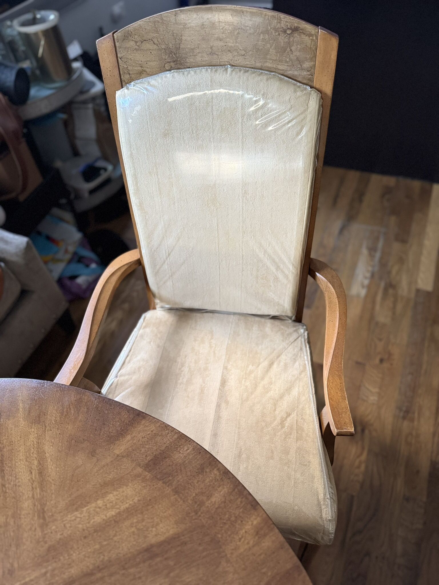 Extendable Dining Room Table W/ 2 - Dining Chairs 