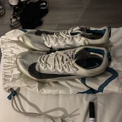 nike track spikes