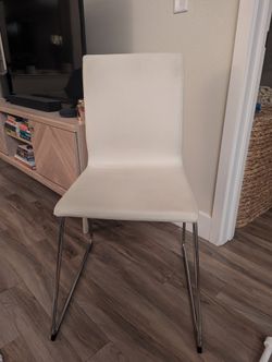 White Padded Chair 