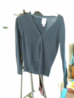 Old navy sweater sz L