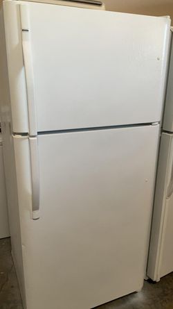 Kenmore Top Mount White Refrigerator
