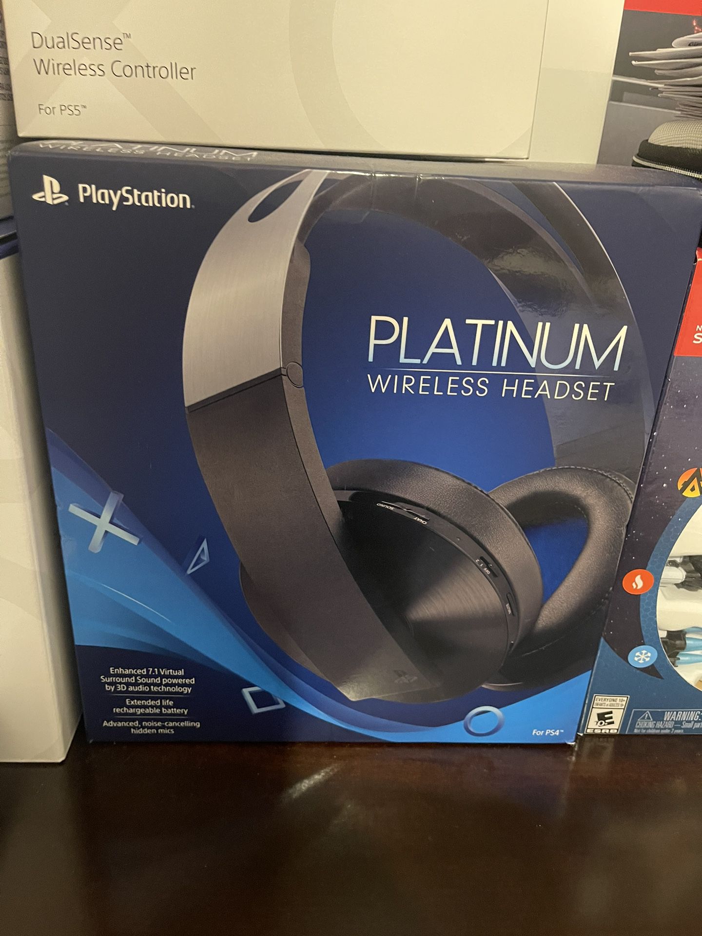 **********PLAYSTATION PLATINUM HEADSET PS4/PS5******