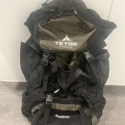 Travel Backpacker  Hiking backpack . Teton Sports 