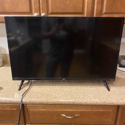 TCL 32” TV 