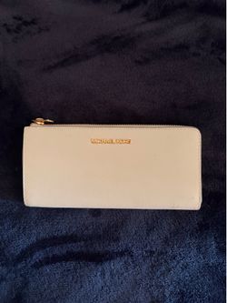 MICHAEL KORS Jet Set Travel Optic White LG Three Qtr Zip Leather