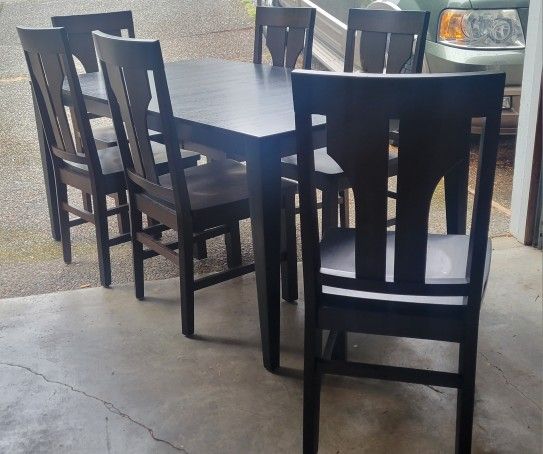 4 or 8 World Market Chairs!