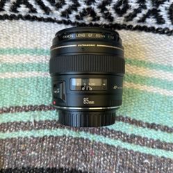 Canon EF Prime Lens 85 mm