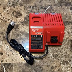 M18 And M12 Milwaukee Battery Dual Charger