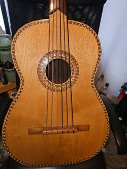 Bass Mariachi Style Giatiron
