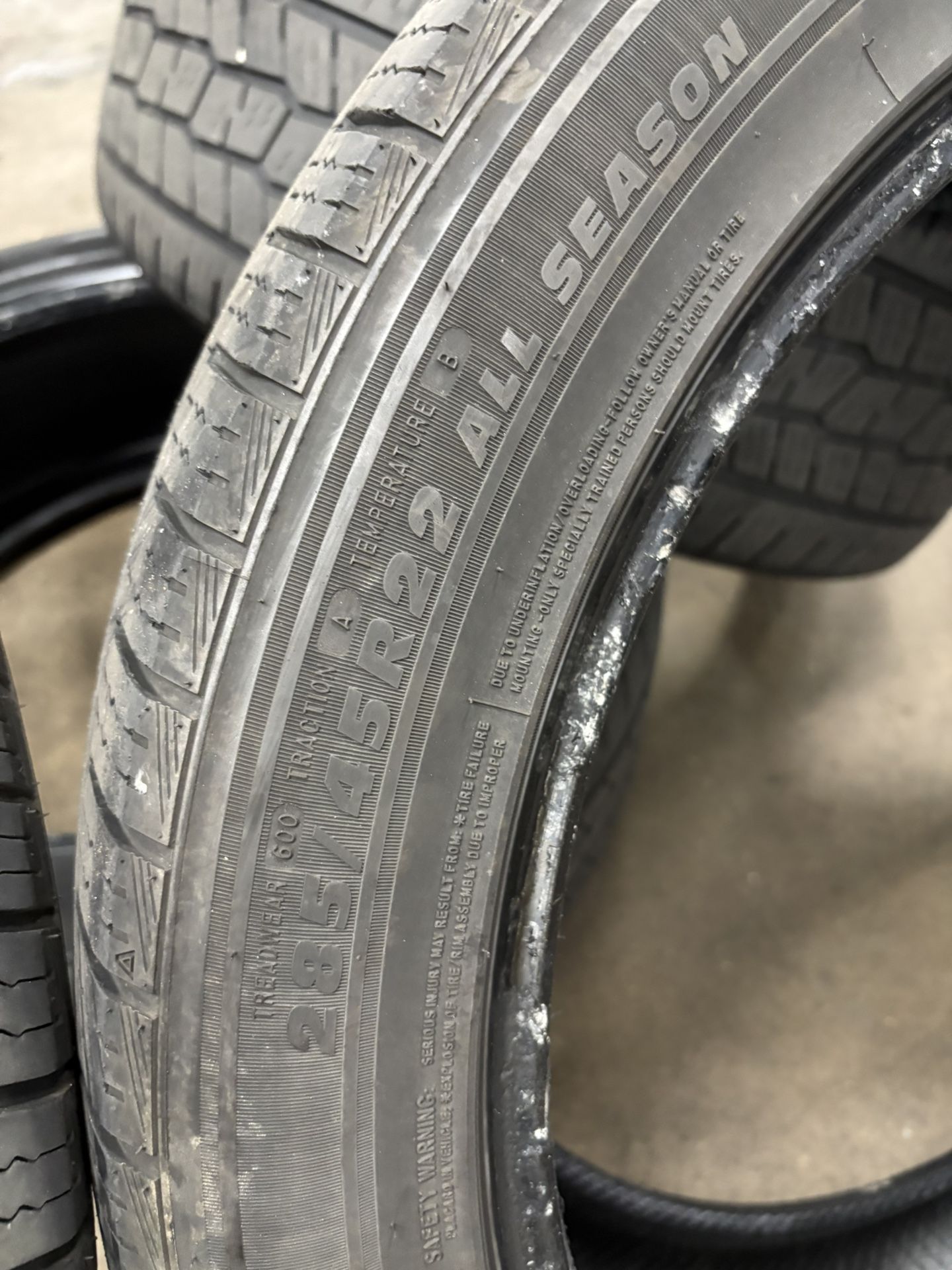 285/45/22 Prinx Hi Country Ht2