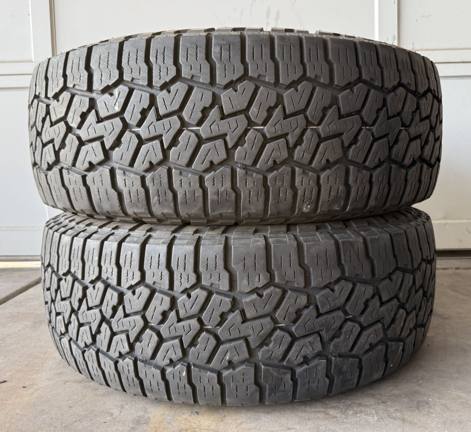 LT 275 70 18 Falken