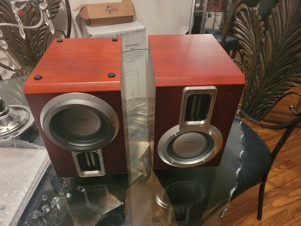 2 PHILLIPS MAHOGANY SPEAKERS