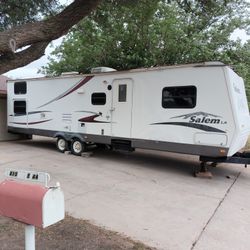 Very Nice RV For Sale 