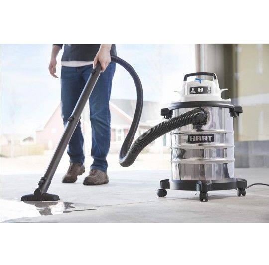 6 Gallon Stainless Steel Wet & Dry Vacuum 5.0 Peak HP