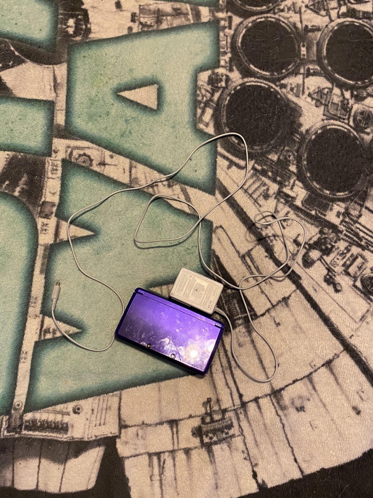 Nintendo 3ds with changer