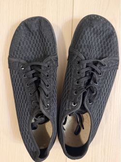 Barefoot men’s shoes 10.5