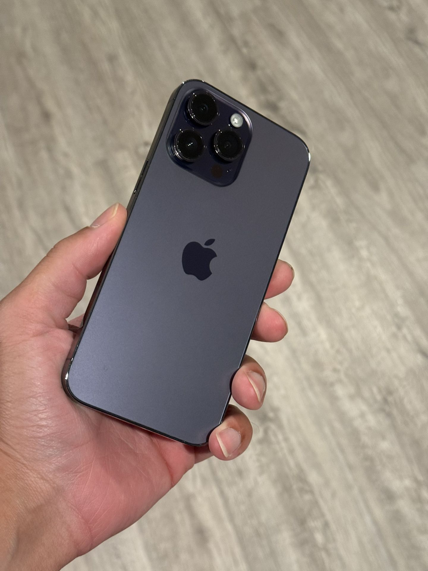 IPhone 14 Pro Max UNLOCKED 128GB- Purple