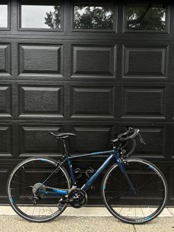 Fuji SL 2.5 Full Carbon Road Bike 