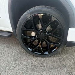 24x10 6x139 Snowflake Rims And Tires 305/35/24