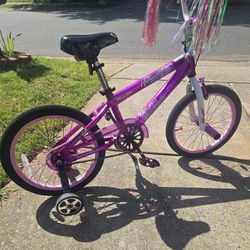 Girl's Hollywood Bicycle with Training Wheels