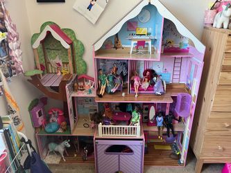 KidKraft Treehouse Retreat + KidKraft Belle Enchanted Dollhouse