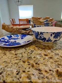 Royal Norfolk Blue Floral 4 Dessert Plates and 4 Bowls