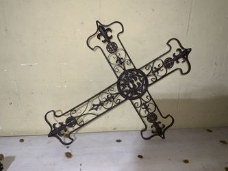 Metal Cross Design 