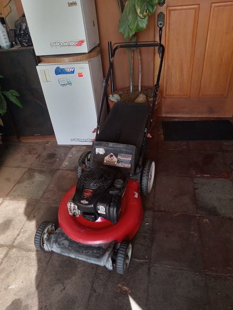 Lawn Mower Yard Machine 550ex 140cc 