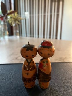 Japanese vintage kokeshi doll