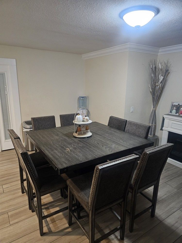 Pub Kitchen Table &chairs