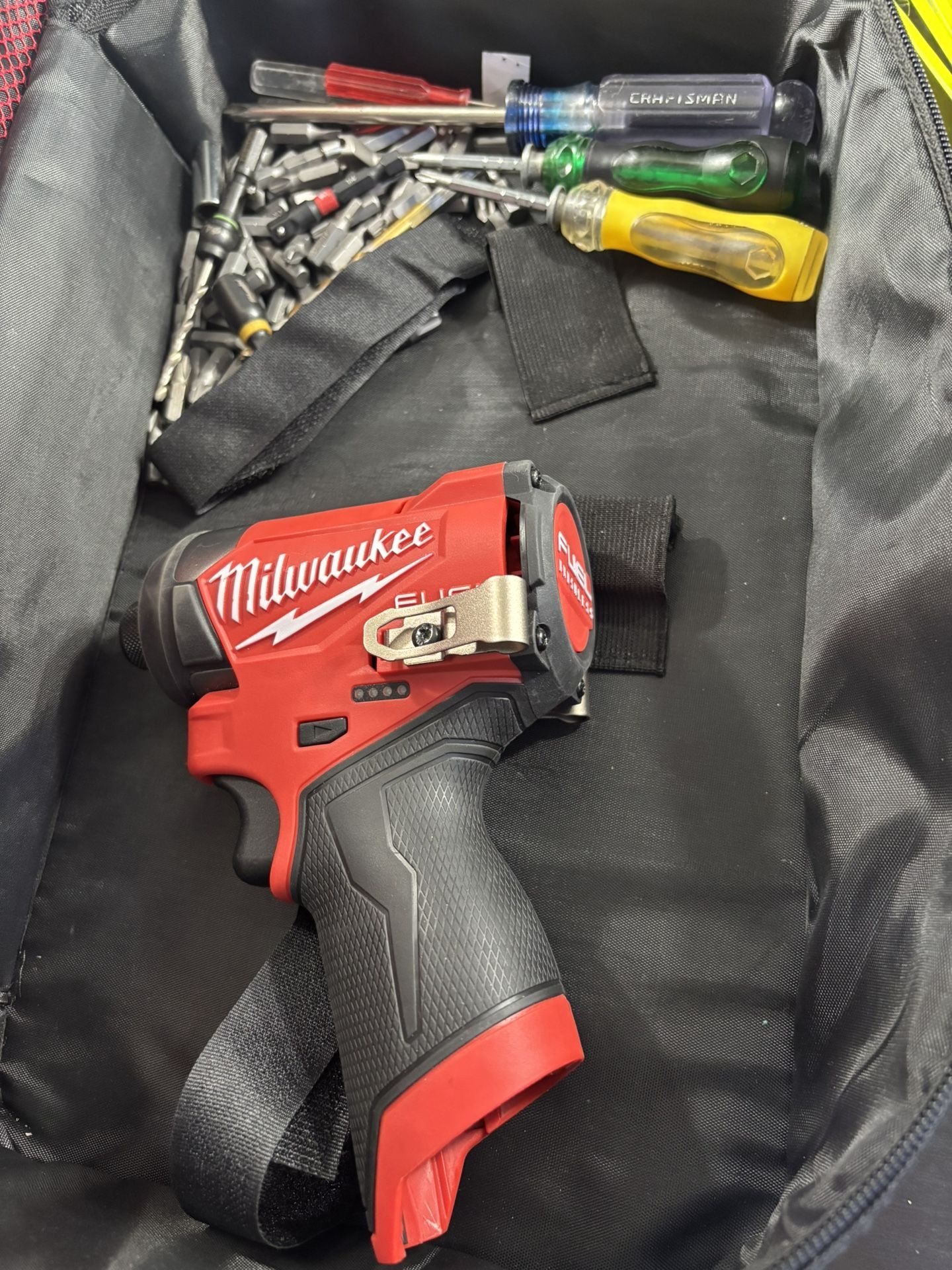 MILWAUKEE FUEL IMPACT DRILL 5TH GEN + COMPLETE SET OF BITS