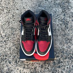 Air Jordan 1 Bred Toe 